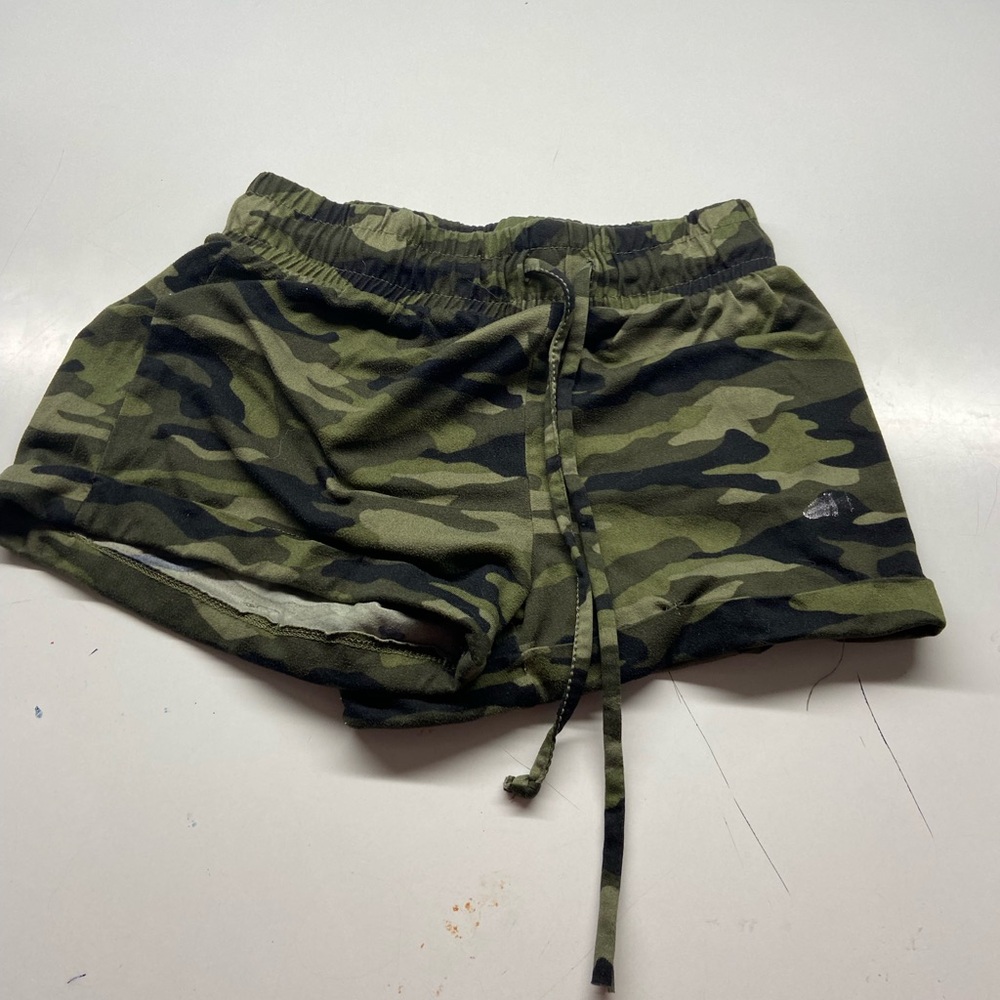 No Boundaries Green Camo Shorts